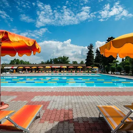 Luxury tent Glamping Gasparina Ronchi (Veneto)